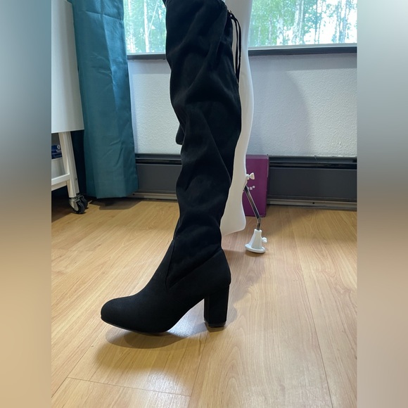 Room of Fashion, Chateau, Black Thigh High Boots Size 9 NWT - Picture 4 of 13